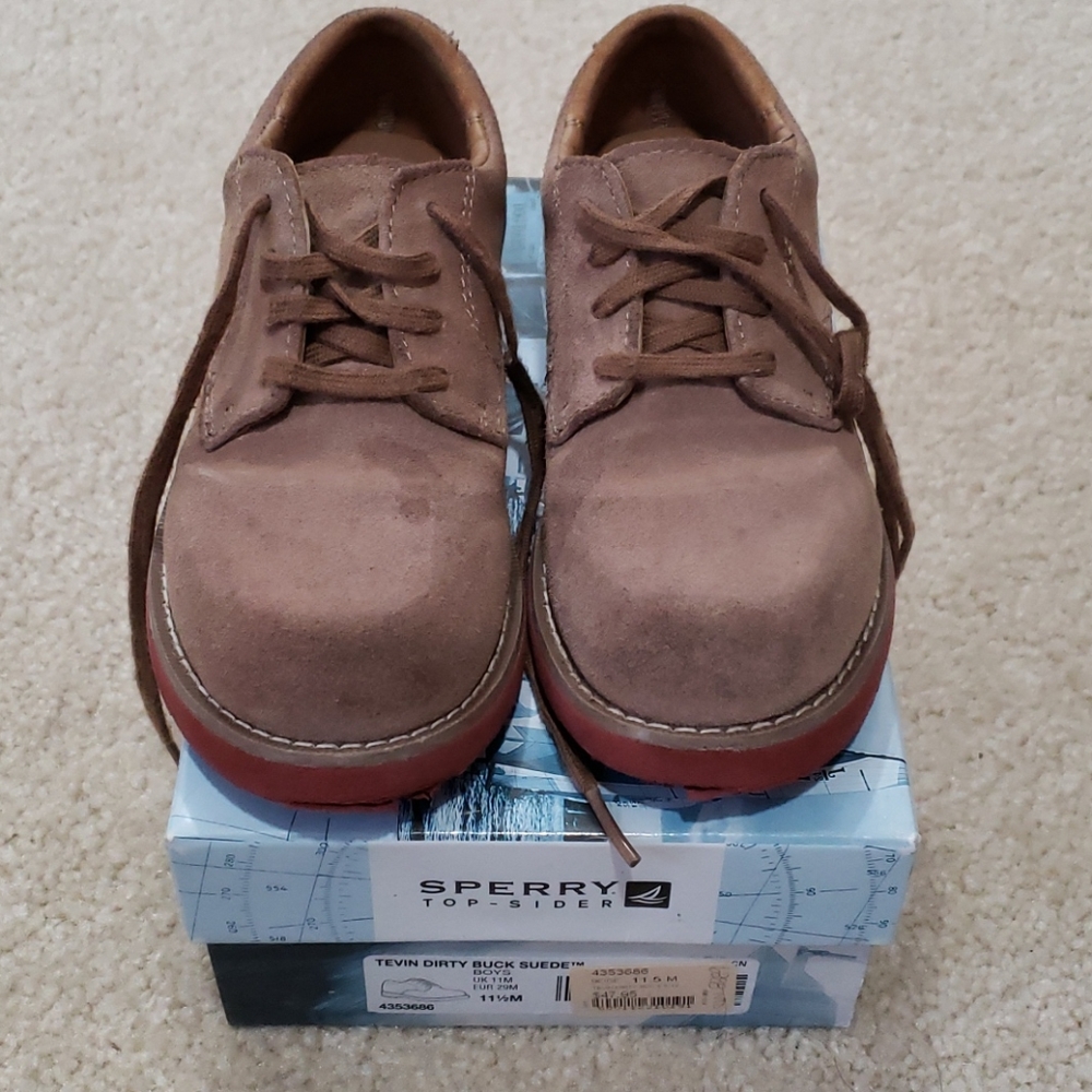 Sperry Buck Suede Boys shoes